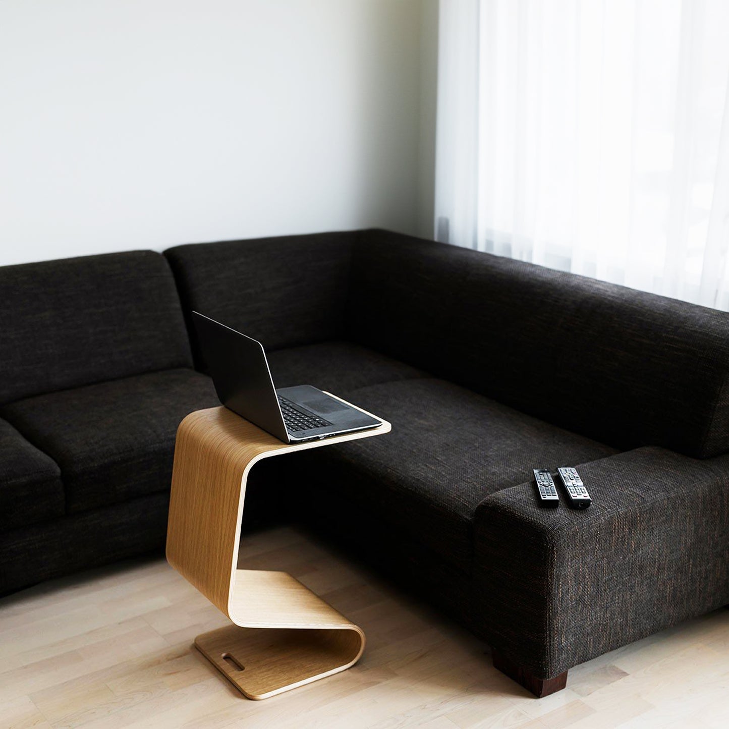 Minimalist Nordic Coffee Table