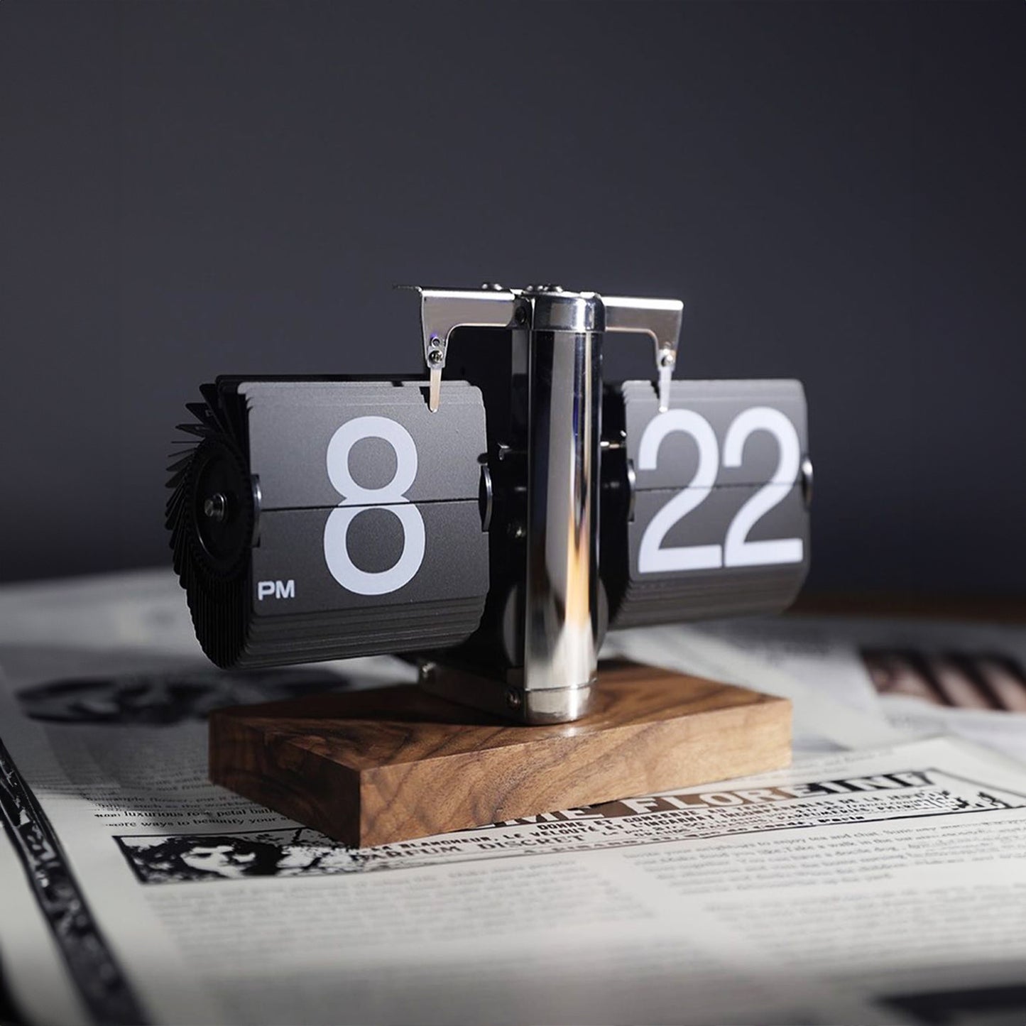Vintage Flip Down Clock
