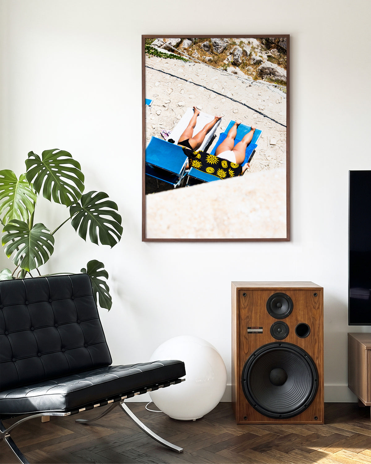 Beach day - room context walnut
