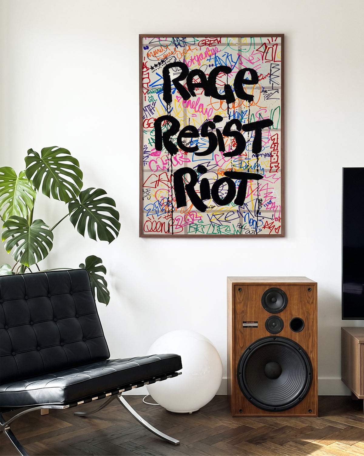Live laugh love - room context walnut
