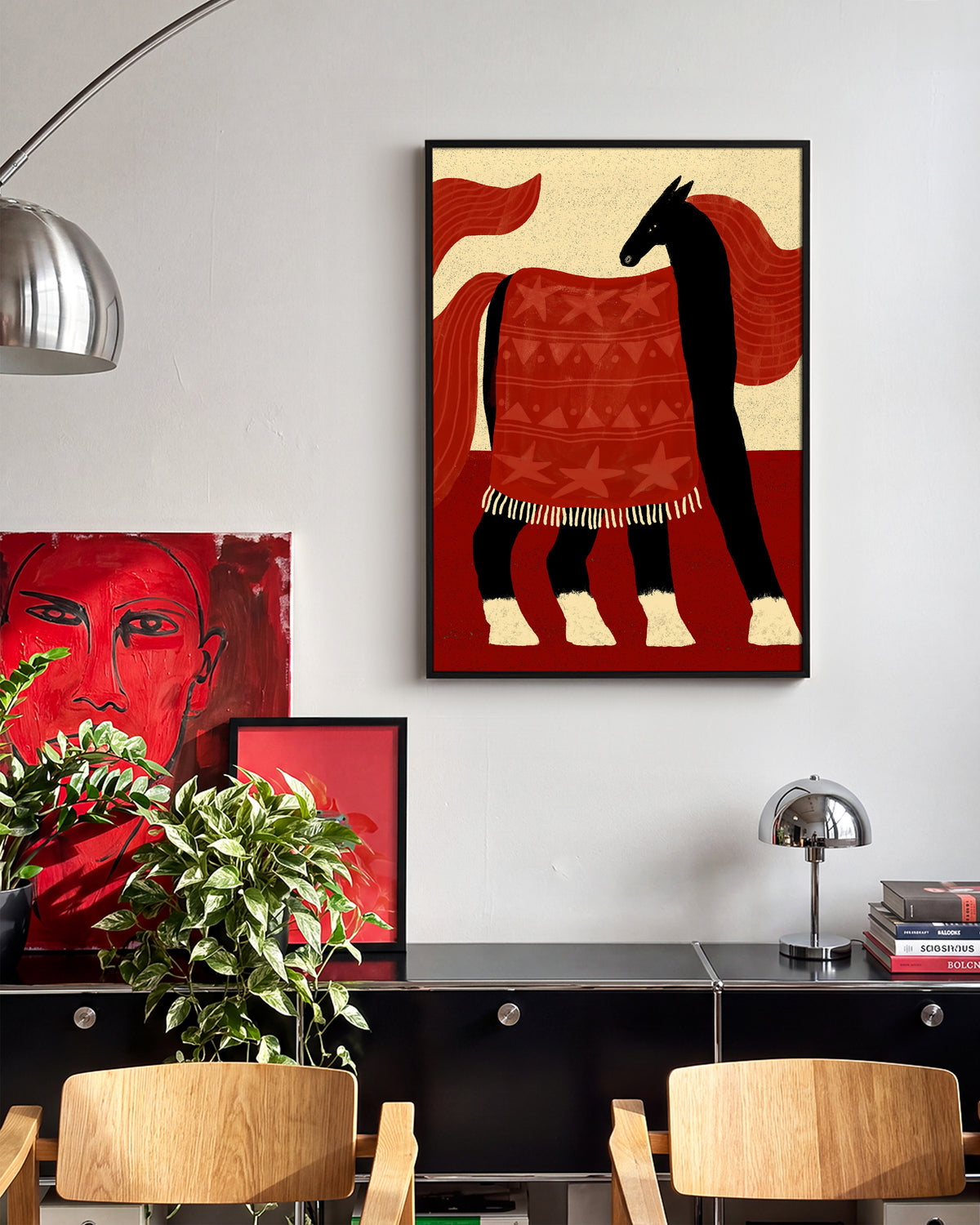 Red Horse - room context black