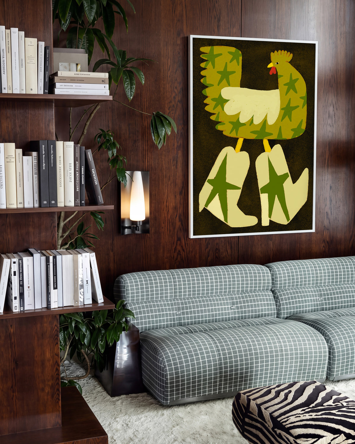 Star Rooster - room context white