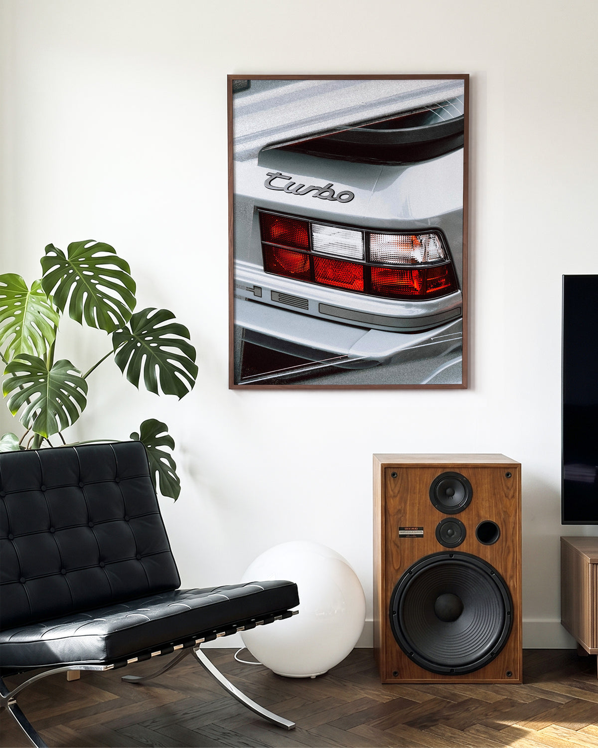 Turbo - room context walnut