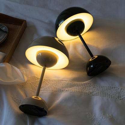 Retro table lamp