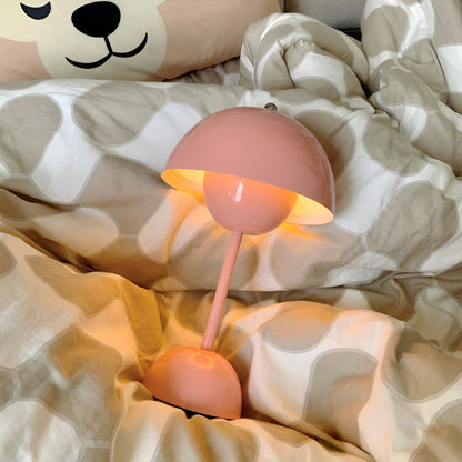 Retro table lamp